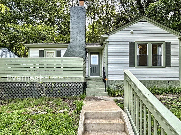 2 bed, 2.0 bath, 915 sqft, $1,845 — Photo 1