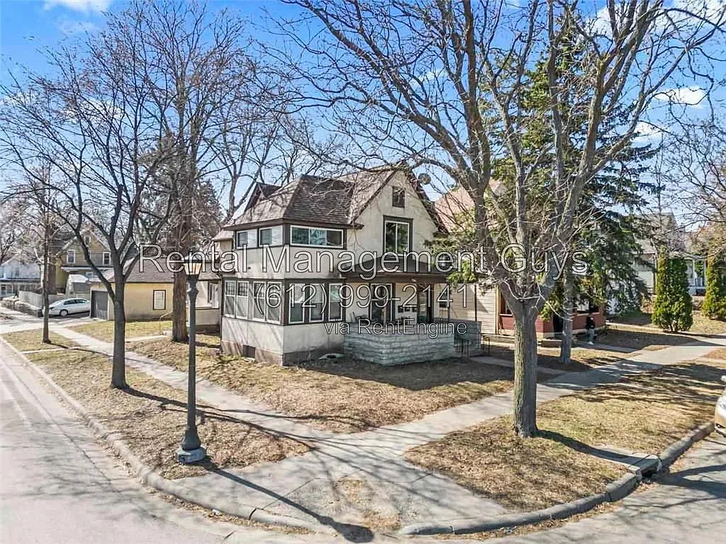 3 bed, 1.0 bath, $1,600 — Photo 1