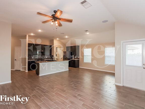 4th image of 13521 Emerald Mallard Dr