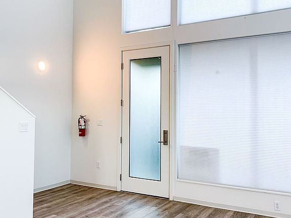 4th image of 3406 15th Ave W APT 4