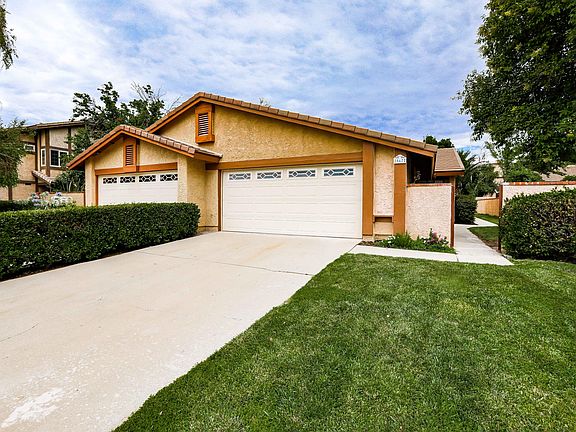 3rd image of 25672 Leticia Dr