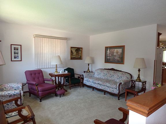 2nd image of 3311 Greenspire Ln