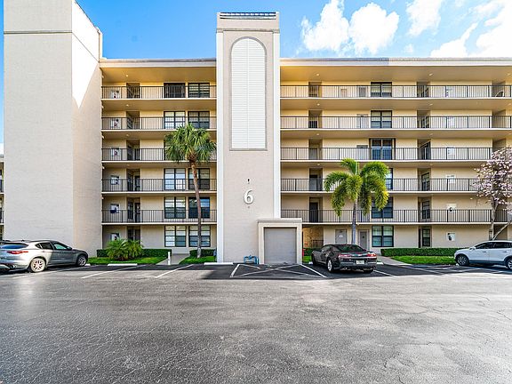 2nd image of 6 Royal Palm Way #605