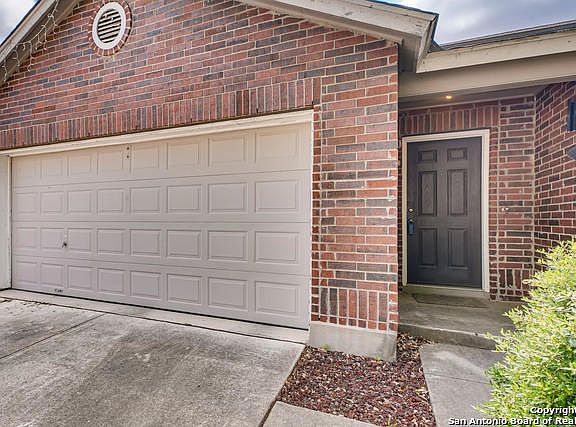 4th image of 7810 Mainland Dr