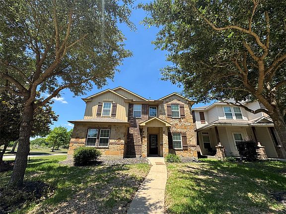 3rd image of 8107 Gran Villa Dr