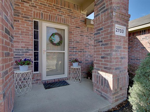 3rd image of 2703 Logan Dr