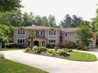 801 Oxbow Crossing Rd, Chapel Hill, NC 27516