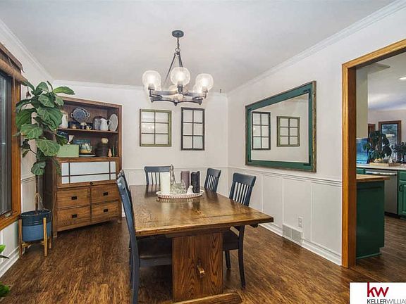 5th image of 2922 Blackhawk Cir