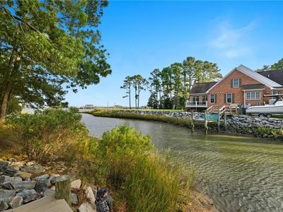 718 Dandy Loop Rd, Yorktown, VA, 23692