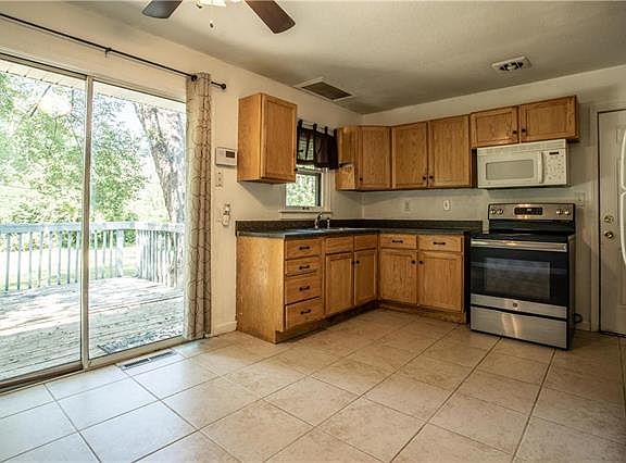 5th image of 6902 Fairlane Dr