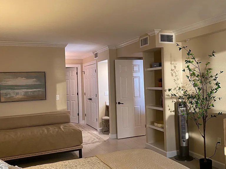 2675 Gulf Of Mexico Dr #302 — Photo 16