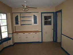 4th image of 102 W Woodbury Dr