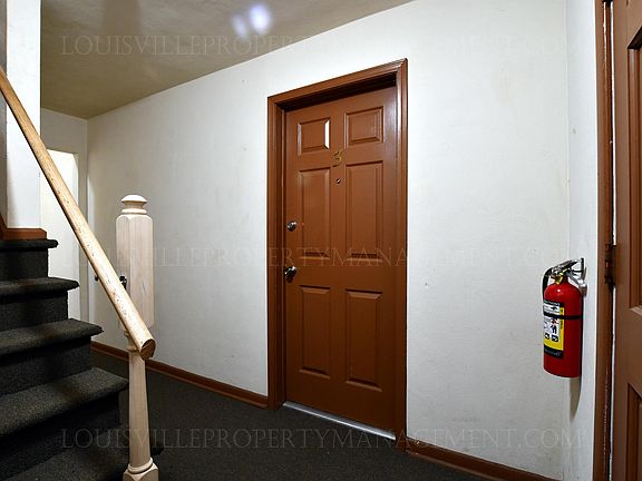 2nd image of 810 W Vine St #3