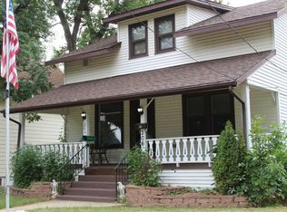 206 9th St SE, Minot, ND 58701