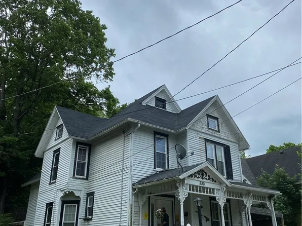 830 Prendergast Ave, Jamestown, NY 14701