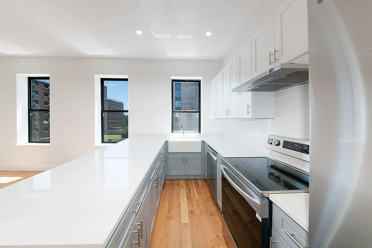 500 West 184th Street — Photo 3