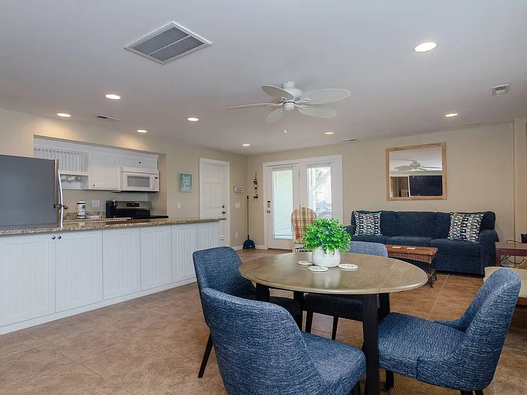 741 N Fort Fisher Blvd — Photo 32