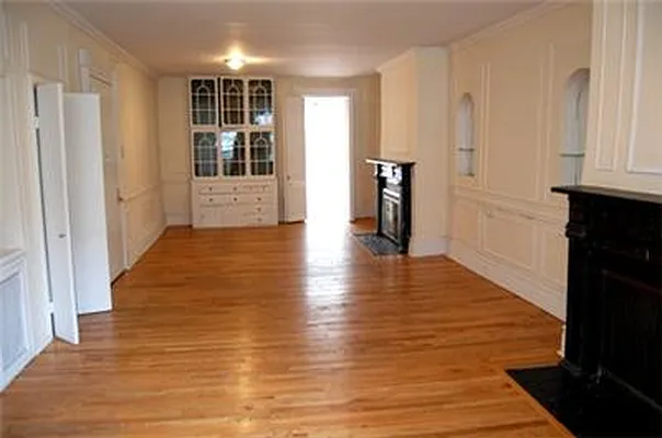 Rented by Mark David | media 33