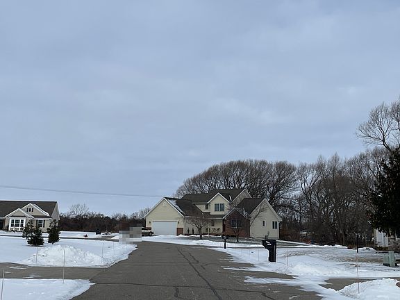 4th image of 7050 Greenbush Ln