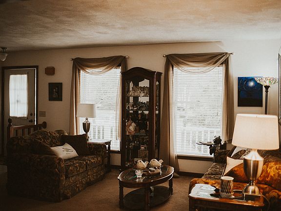 5th image of 14534 Sherry Ln