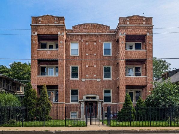 3739 N Pulaski Rd