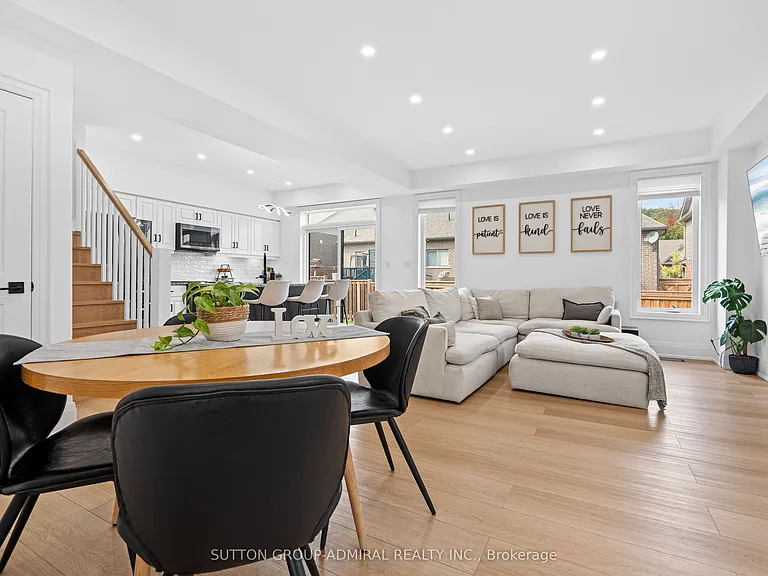 1026 Wright Dr — Photo 4