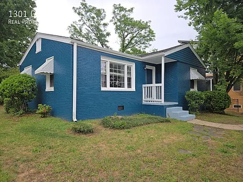 1301 Garner Rd Photo 1
