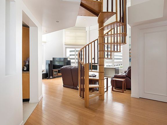 5th image of 12222 Wilshire Blvd Penthouse 11