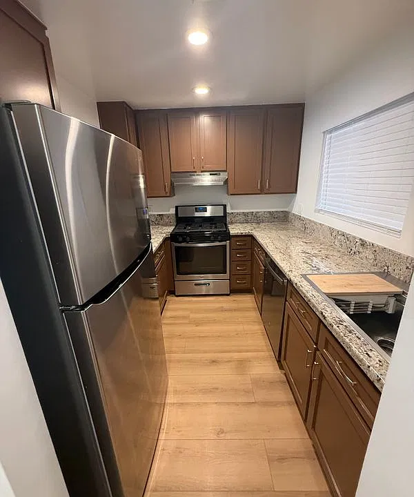 244 W Fairview Ave #102