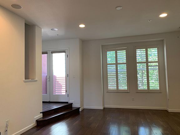 2nd image of 3256 Aralia Ct