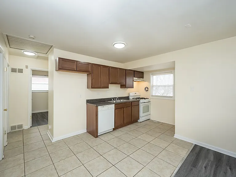 10532 Durness Dr — Photo 8