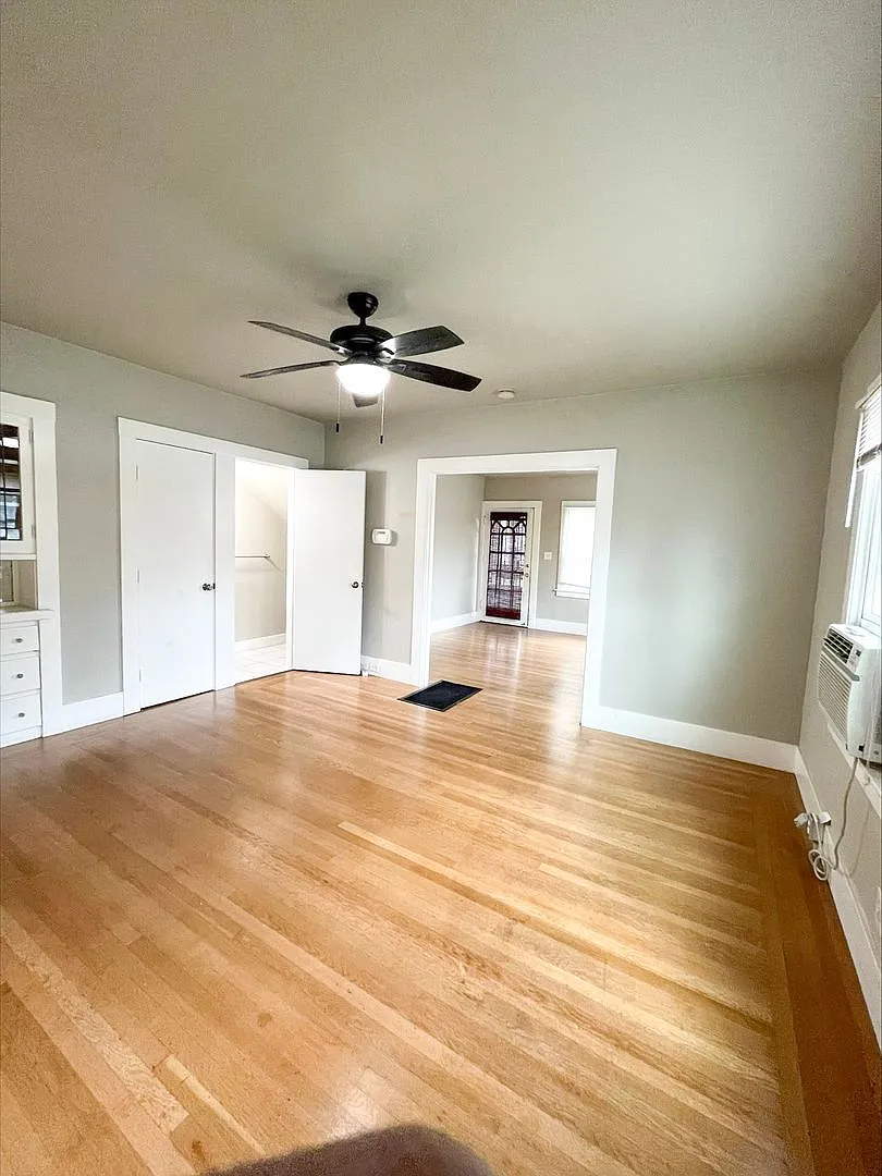 2801 H Street — Photo 2