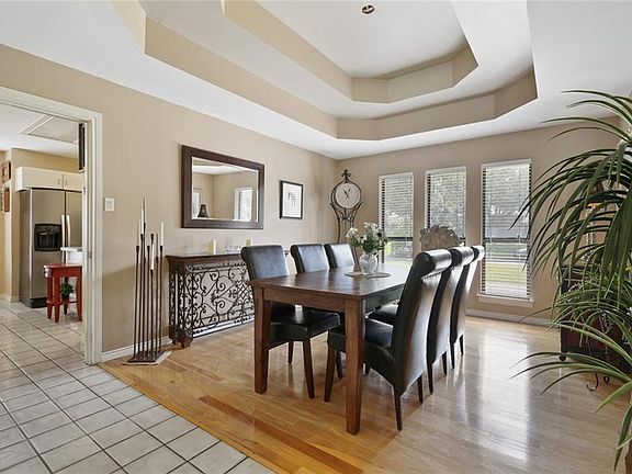 5th image of 7012 Castle Creek Ct