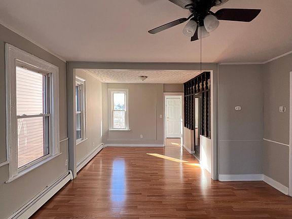 3rd image of 22 Daggett St Unit 2