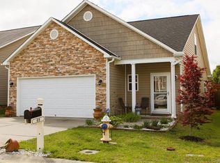 65 Chowan Dr, Fletcher, NC 28732