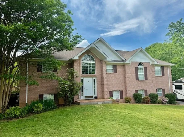 80 Oak Valley Dr, Spring Hill, TN 37174