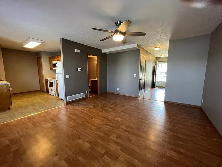 7519 N 285th Avenue Cir — Photo 3