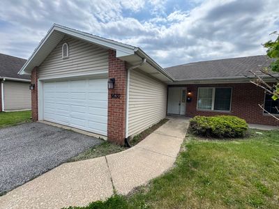5630 Pointe Dr, Hammond, IN, 46320