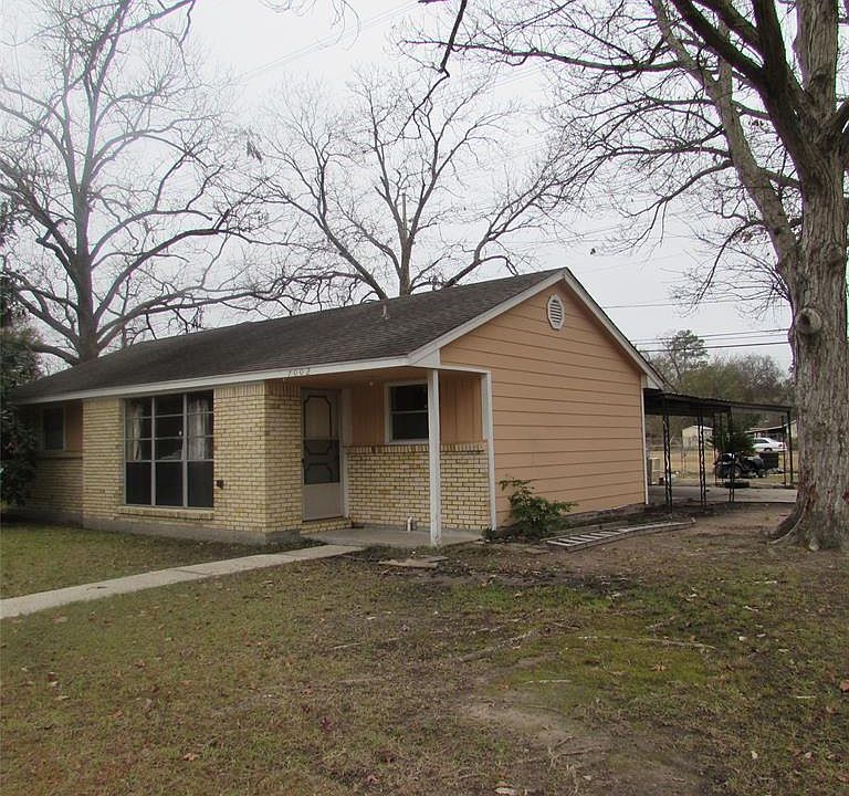 1st image of 7002 Oak Village Dr