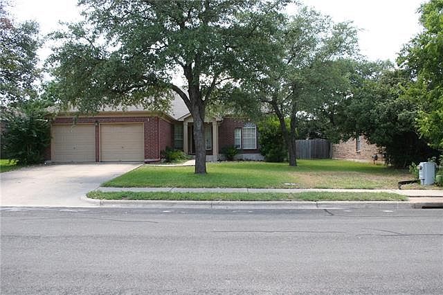 1st image of 1801 Woodland Dr