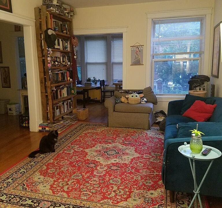 1st image of 4716 N Washtenaw Ave #2
