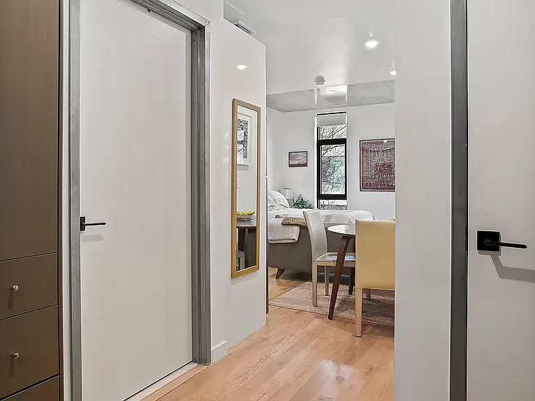 264 Pacific St #2B — Photo 2