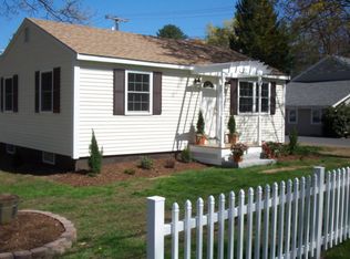 20 Emery St, Merrimac, MA 01860