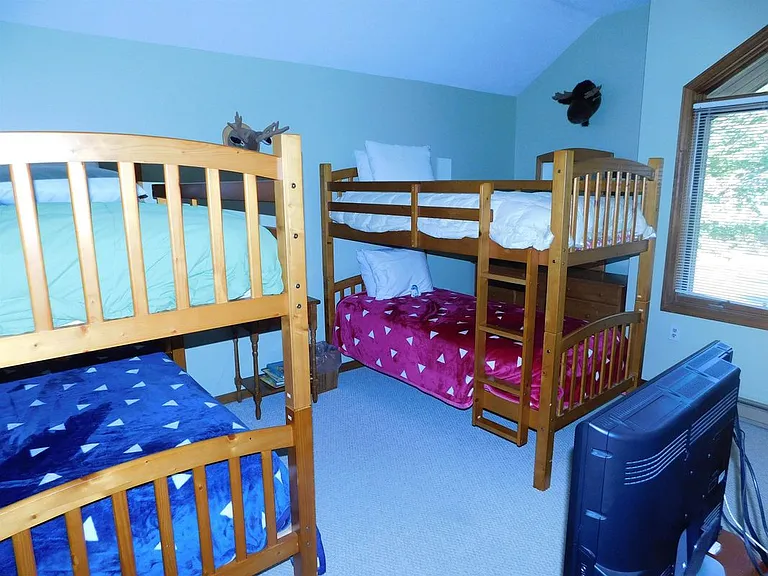 1 Five A1 Rdg #1 — Photo 16
