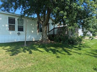 533 Hawkeye Dr #35, Williamsburg, IA 52361