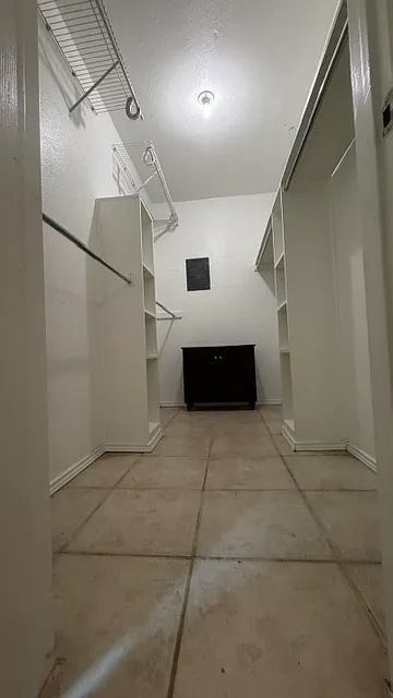 1 bed, 629 sqft, $1,300 — Photo 4