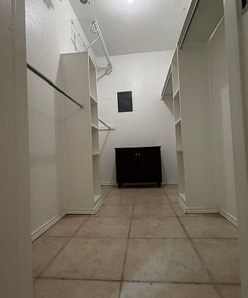 4th image of 4239 McKinney Ave APT 101