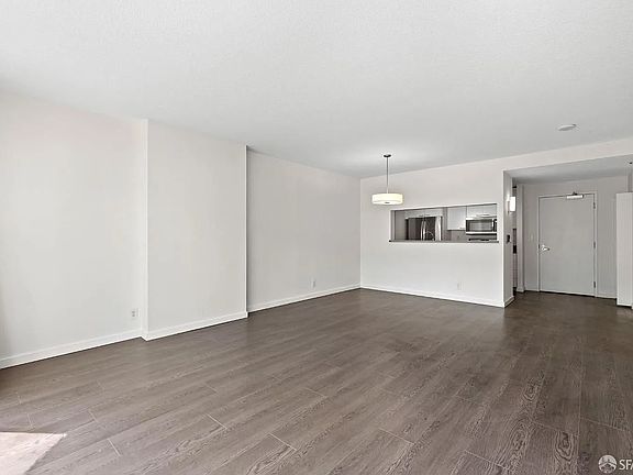 4th image of 300 3rd St APT 712