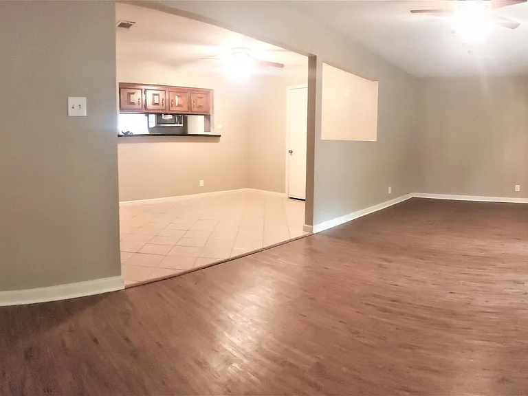 7604 Bridges Ave #B — Photo 8