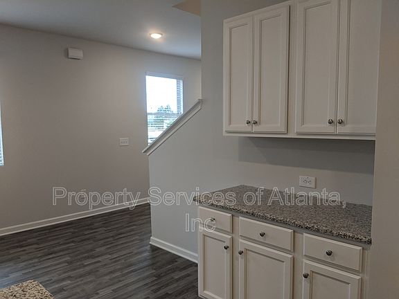 5th image of 7594 Rudder Cir